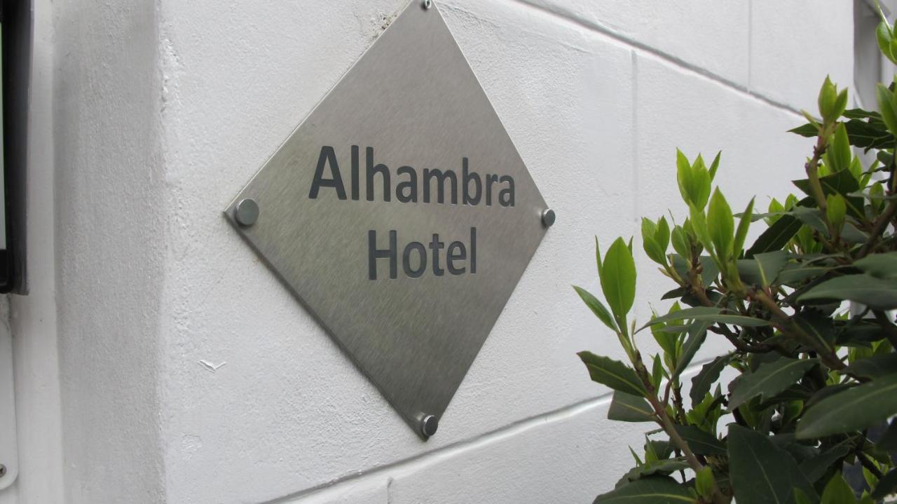 Alhambra 2* Лондон